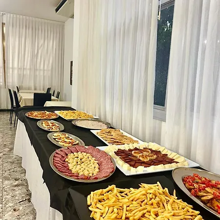 K2 فندق كاتوليكا