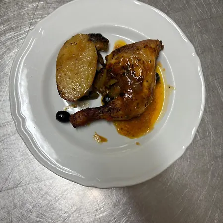 K2 فندق كاتوليكا