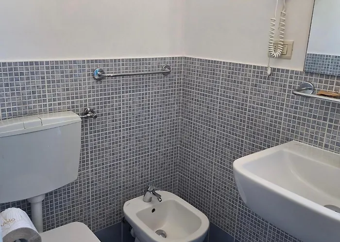 Отель K2 Каттолика